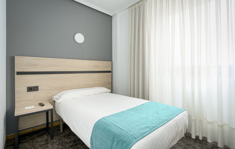 Room Habitación Individual image