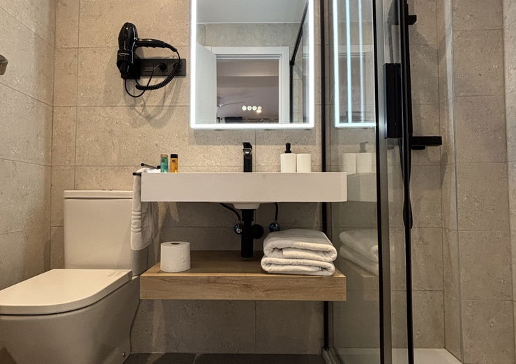 Arenal Suites:Room image 4