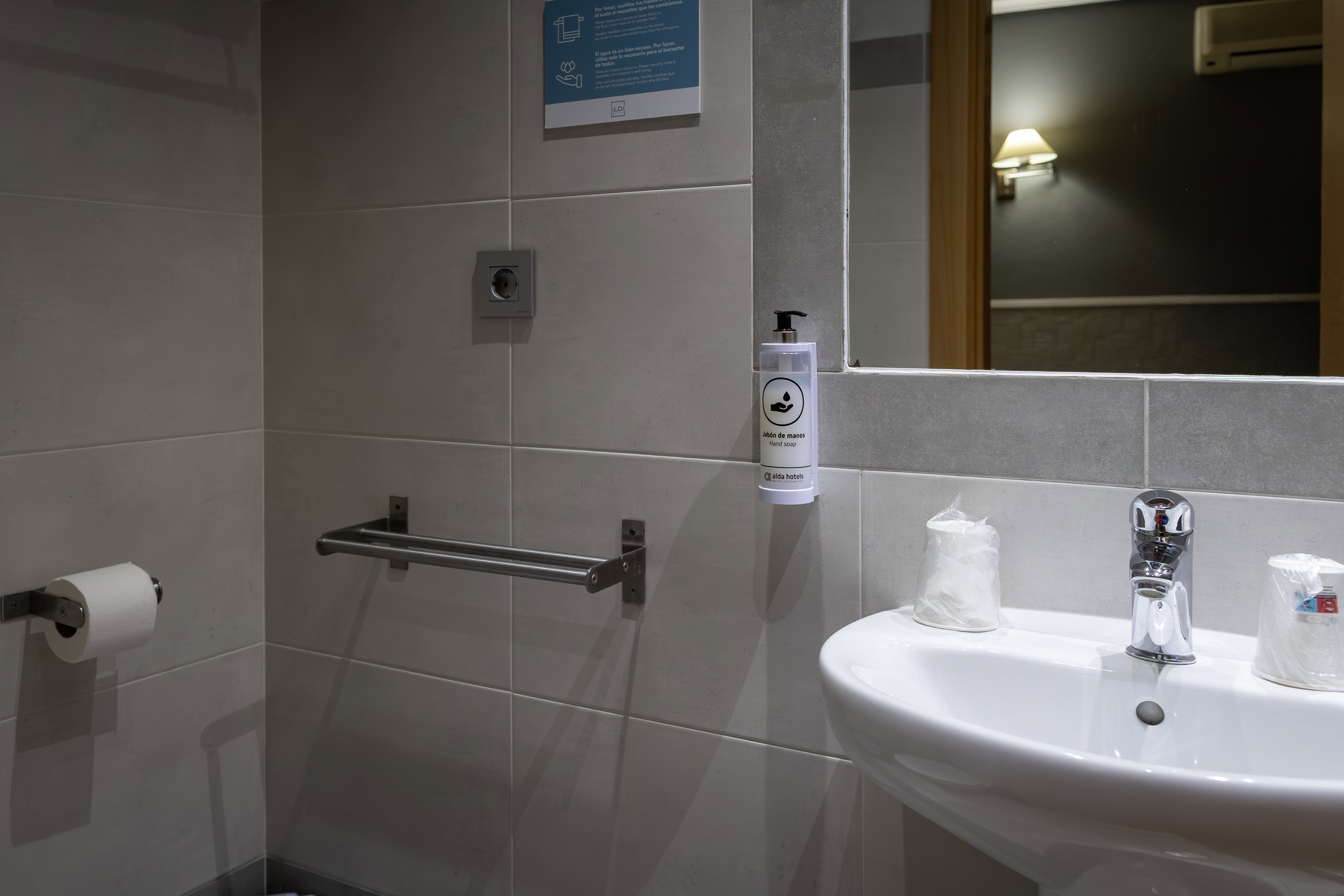 Room Habitación Individual image