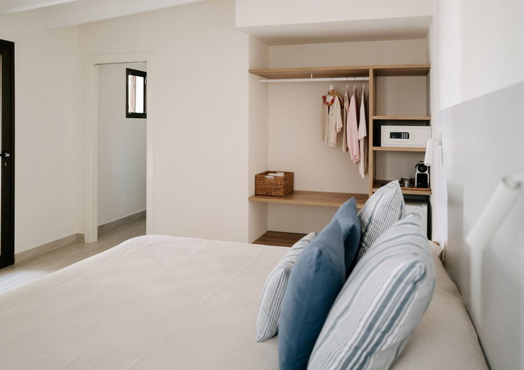 Room image 3