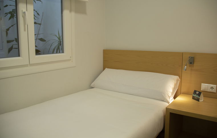 Room Habitación Individual image