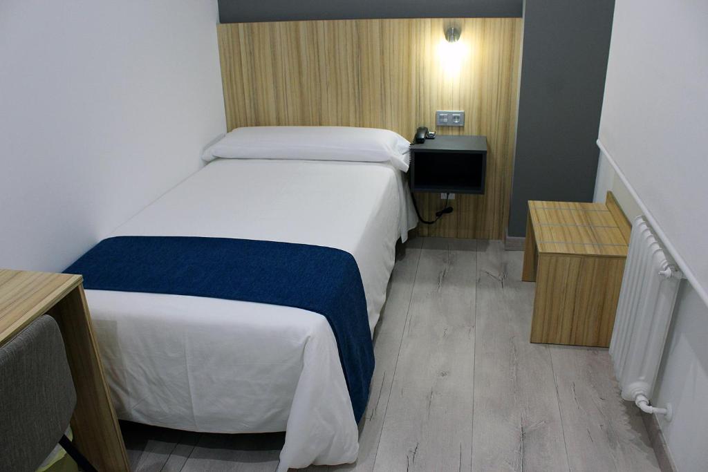 Room Habitación Individual image