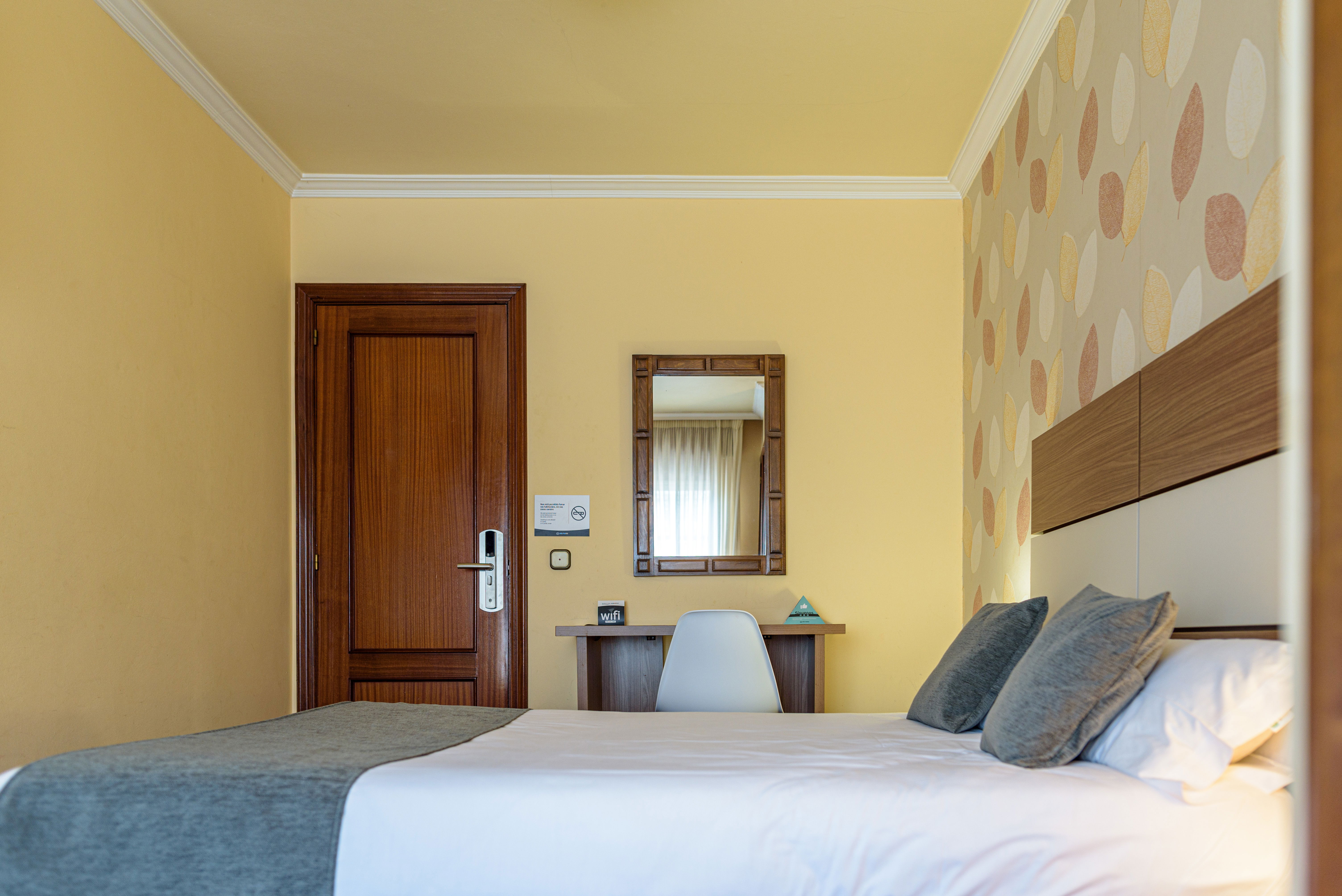 Room Habitación Individual image