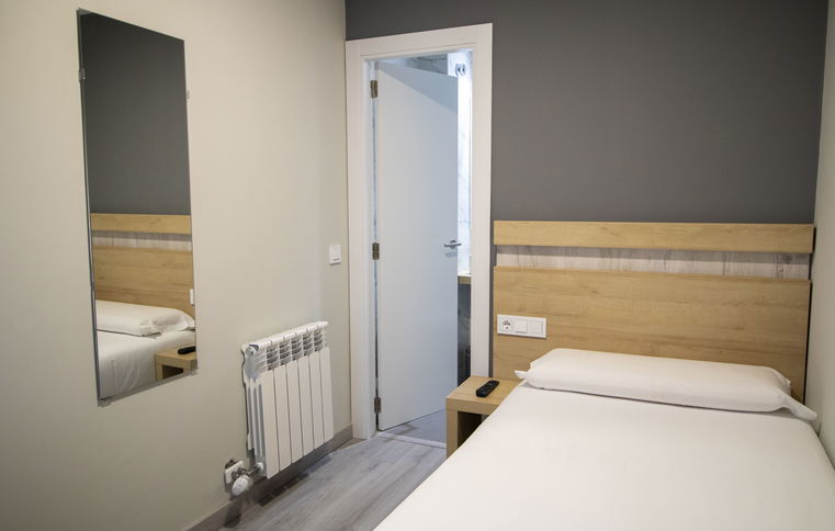 Room Habitación Individual image