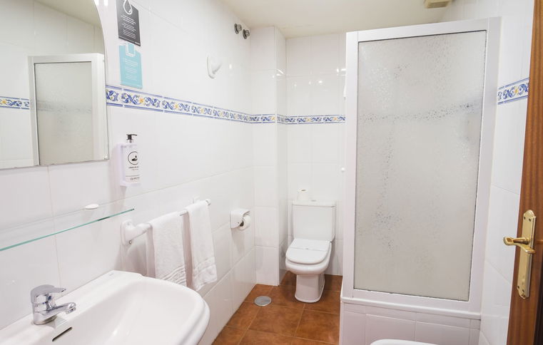 Room Habitación Individual image