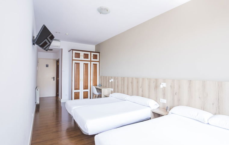 Room Habitación Individual image