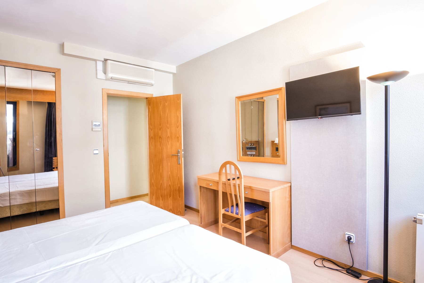 Room Habitación Individual image