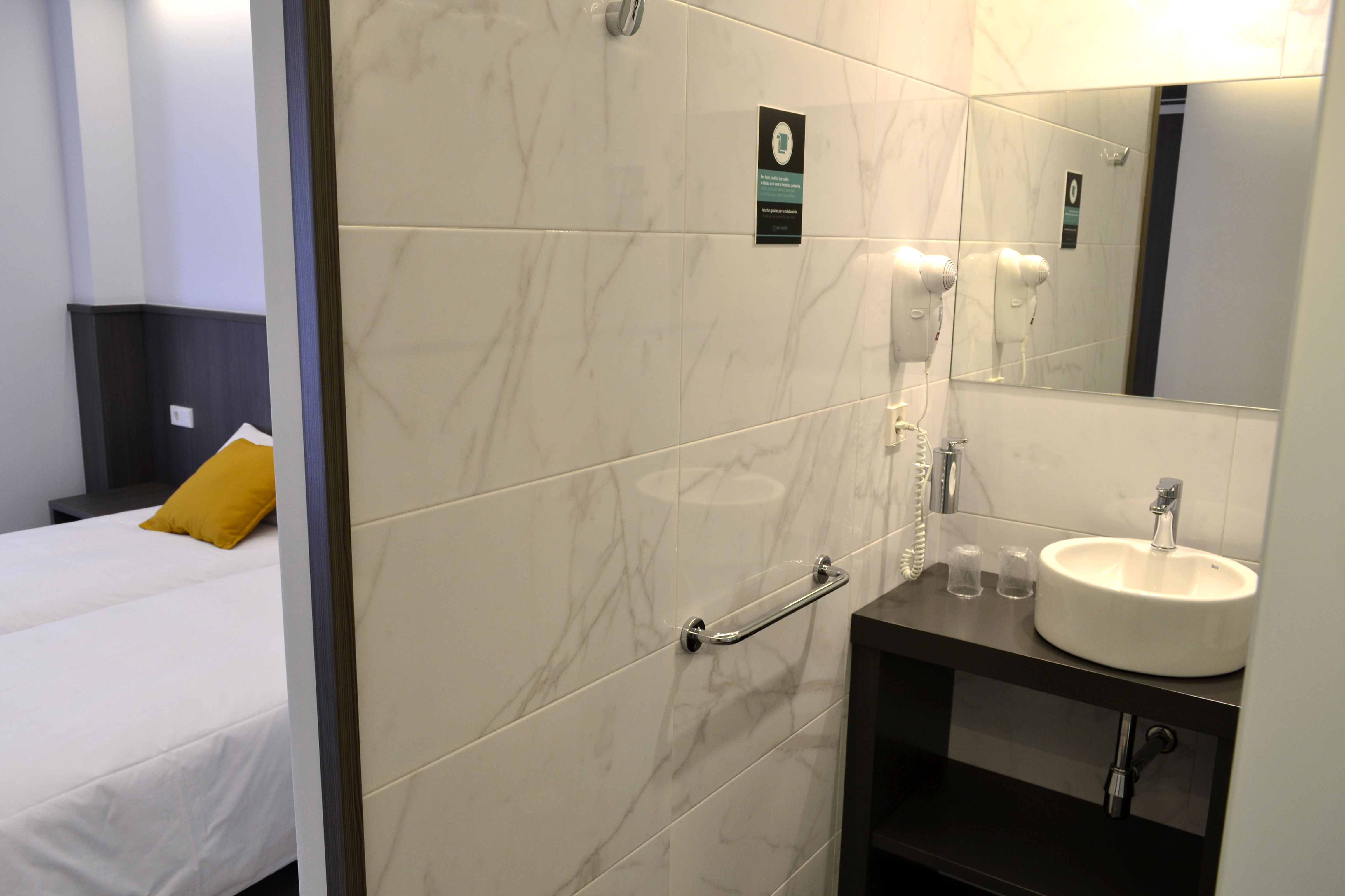 Room Habitación Individual image