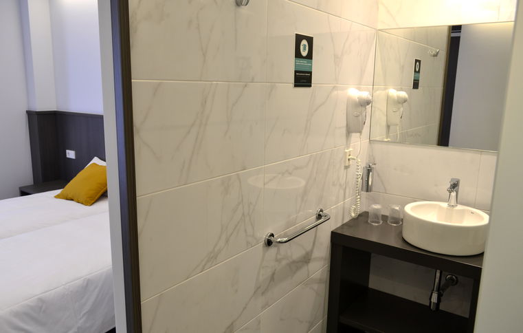 Room Habitación Individual image