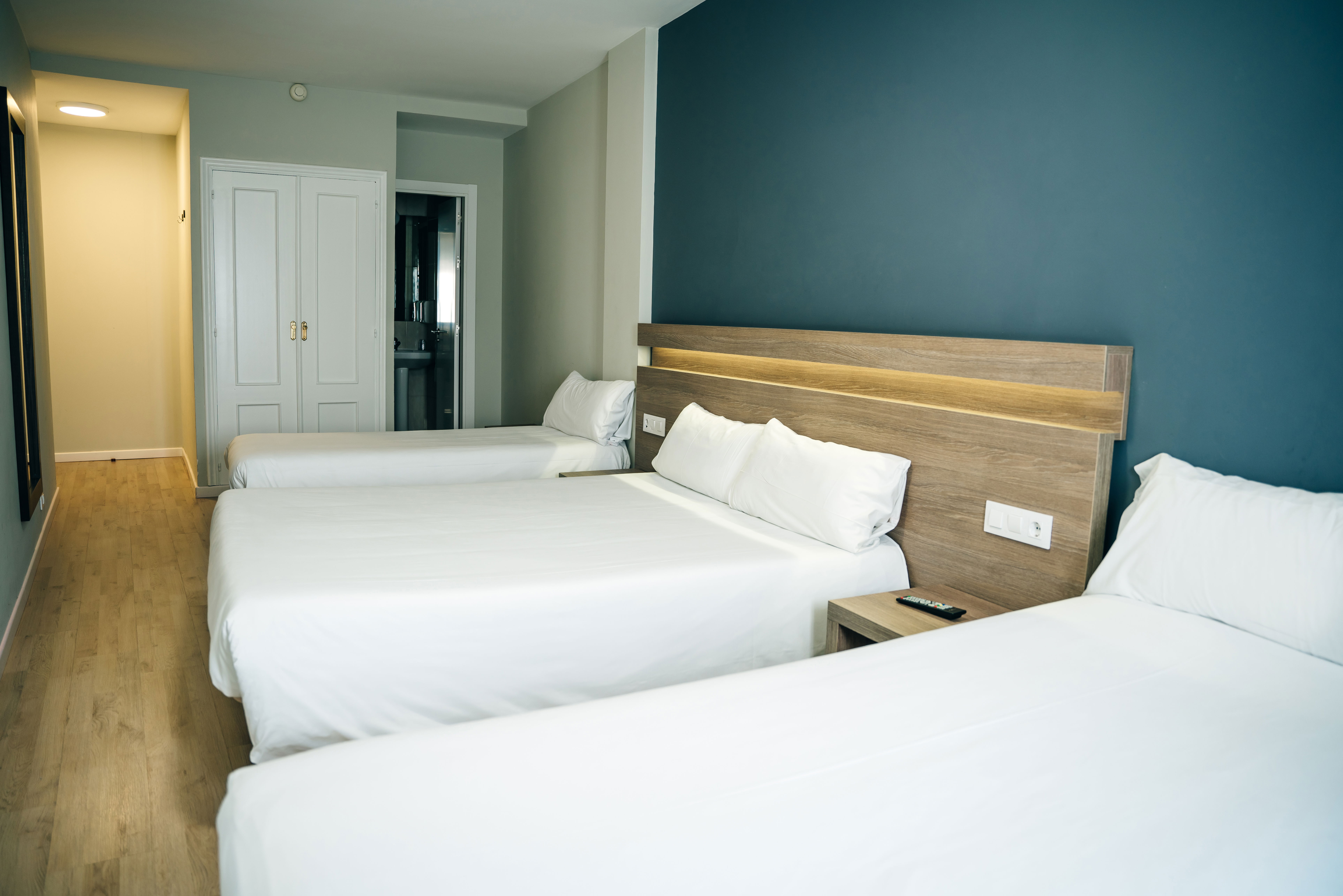 Room Habitación Individual image