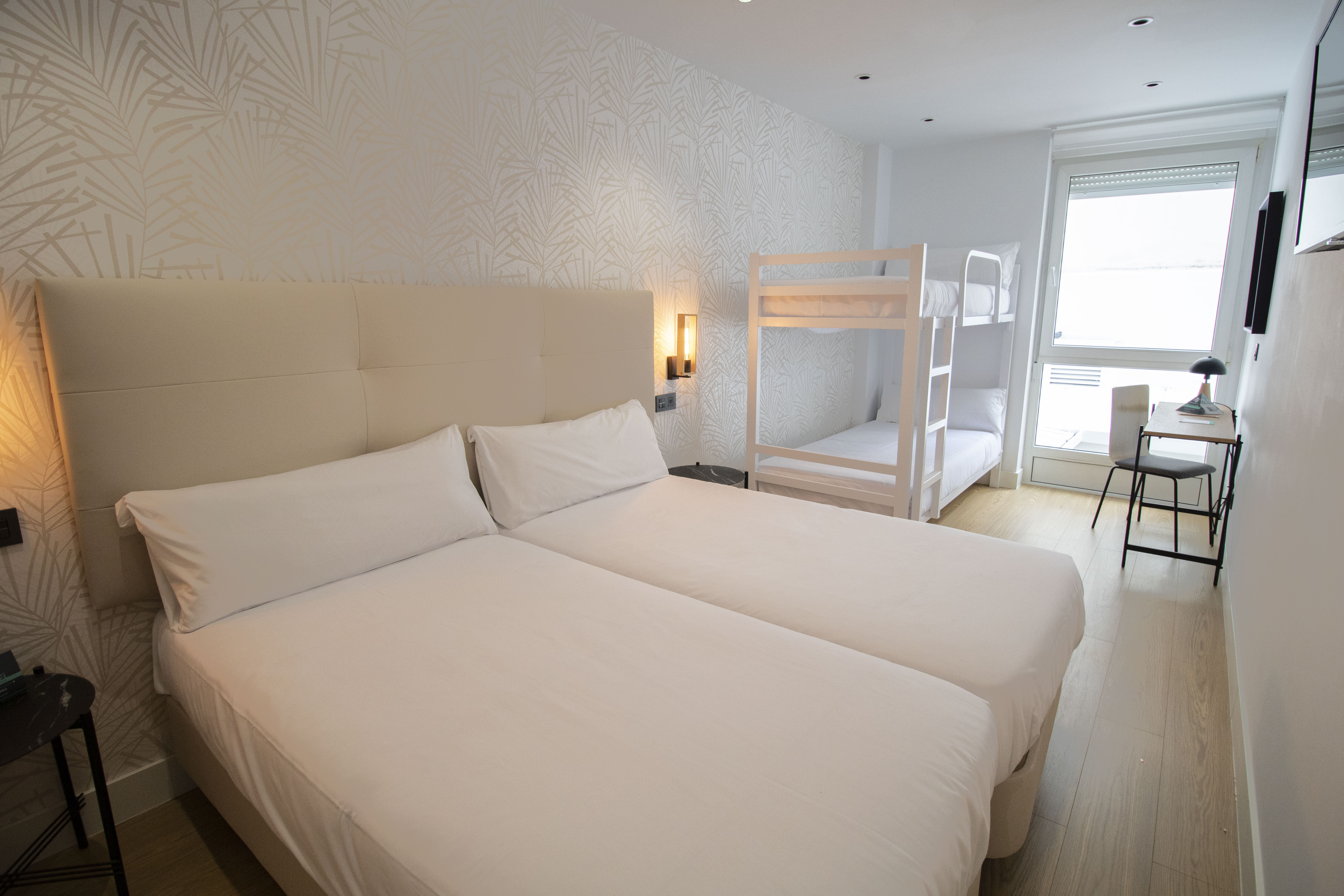 Room Habitación Individual Amplia image