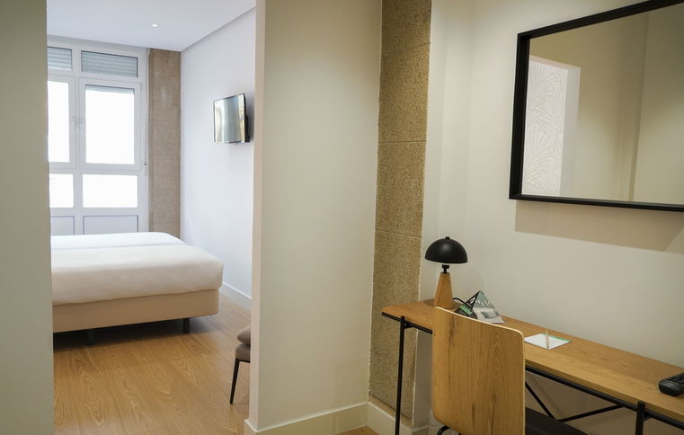 Room Habitación Individual Amplia image