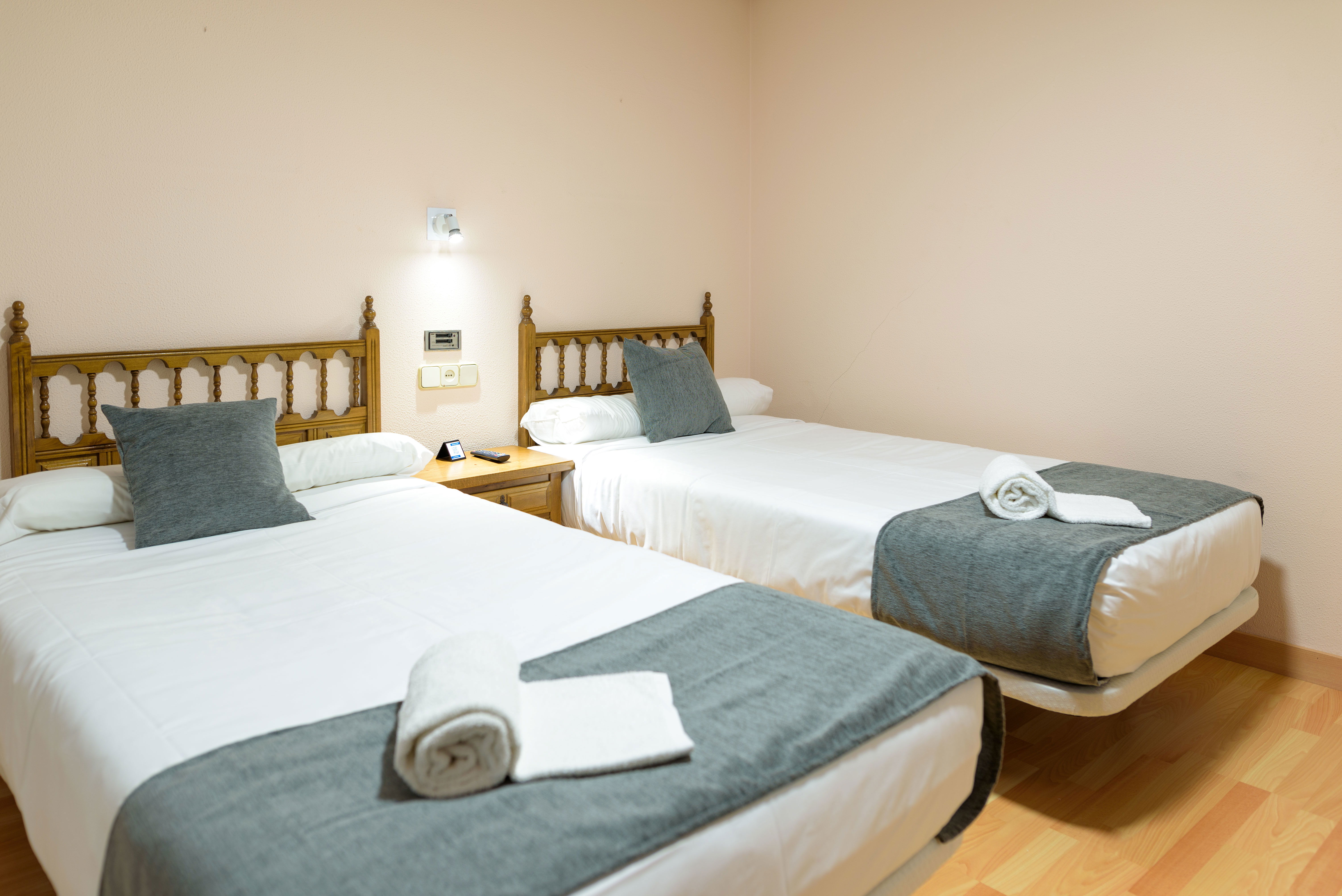 Room Habitación Individual image