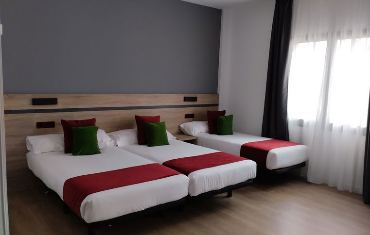 Room Habitación Individual image